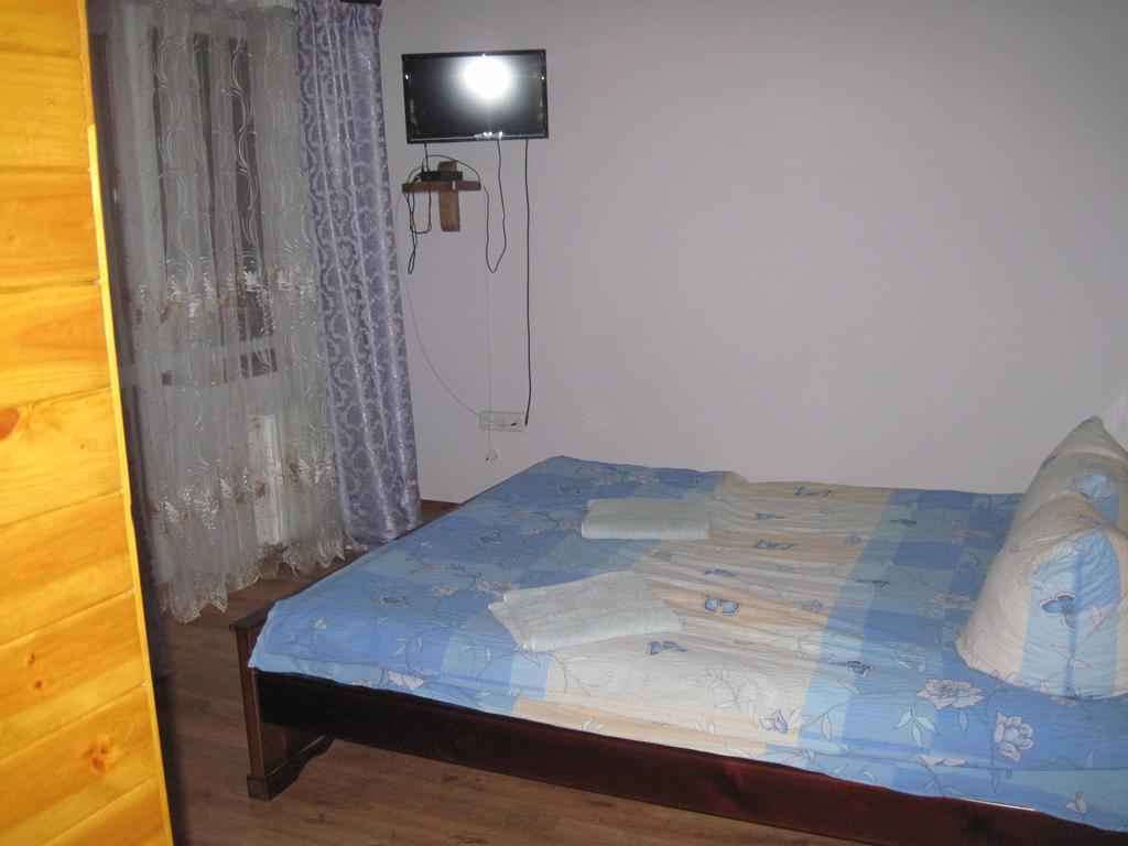 Guest House Stari Druzy Slavske Ngoại thất bức ảnh